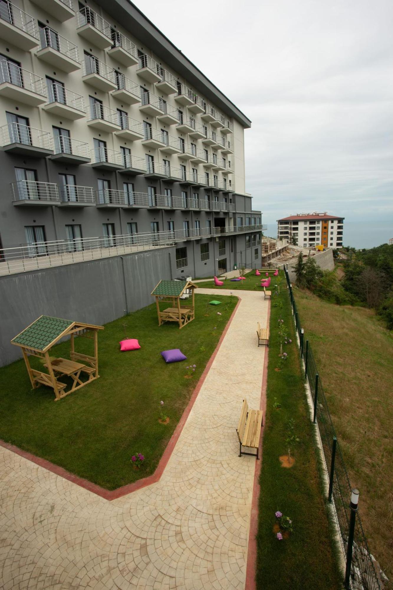 First Joy Hotel Trabzon Exteriör bild